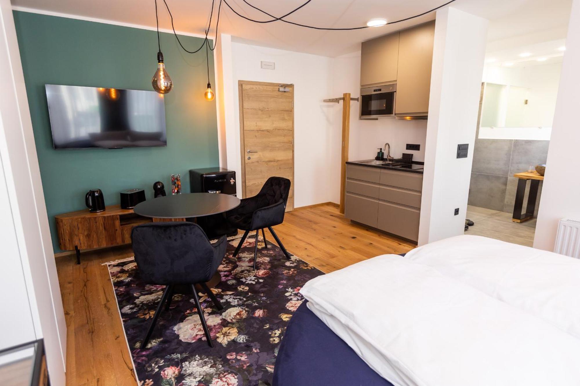Kavenija Apartmaji - Free Parking Maribor Exterior photo